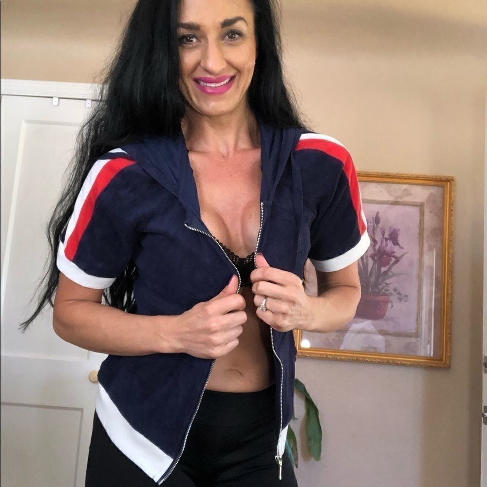 Venus cute old style multi color block zip up